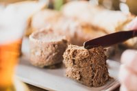 Terrine de porc parfumé à la mirabelle